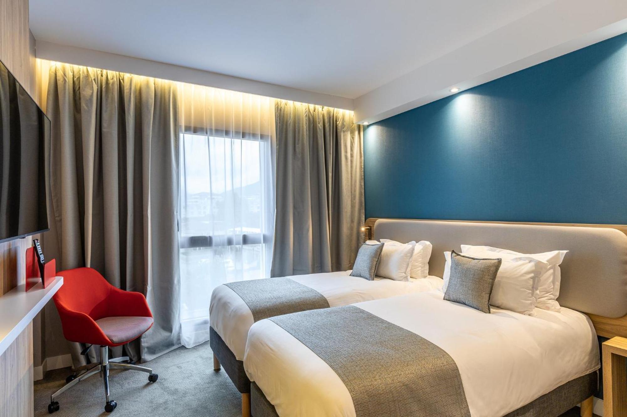 Holiday Inn Express Ajaccio By Ihg Exterior foto